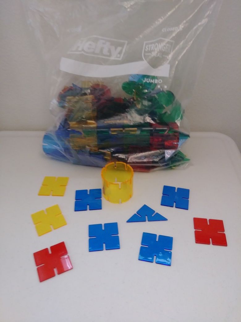 Lakeshore Learning Crystal Climbers: geometric building shapes
