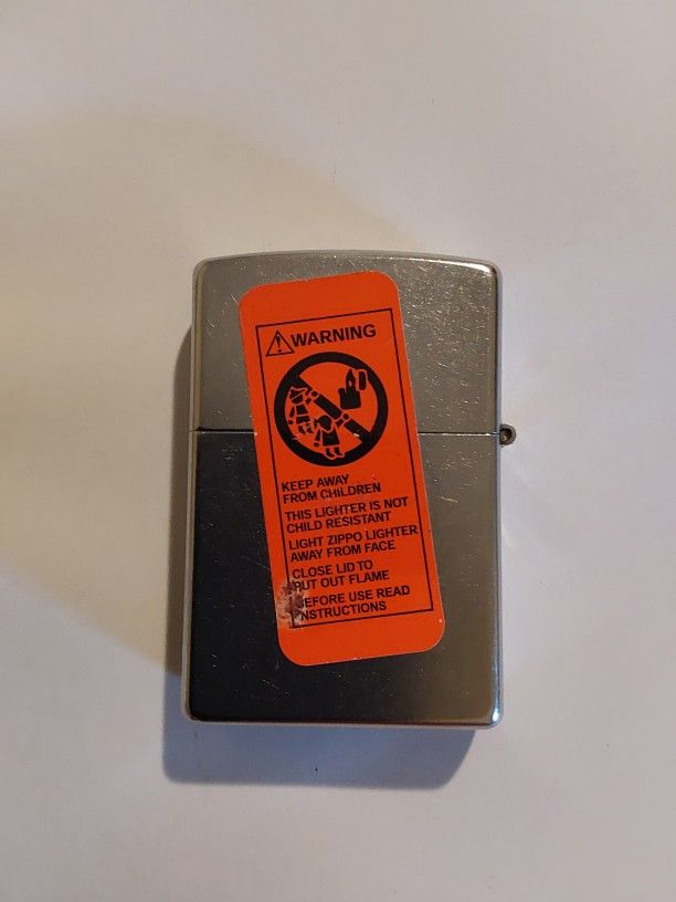 2004 New Unsealed Silver Zippo