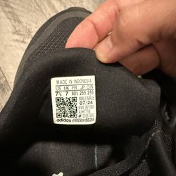 adidas Mens Run Falcon 5