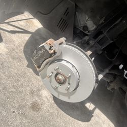 New brake pads and rotor with hardware kit!!