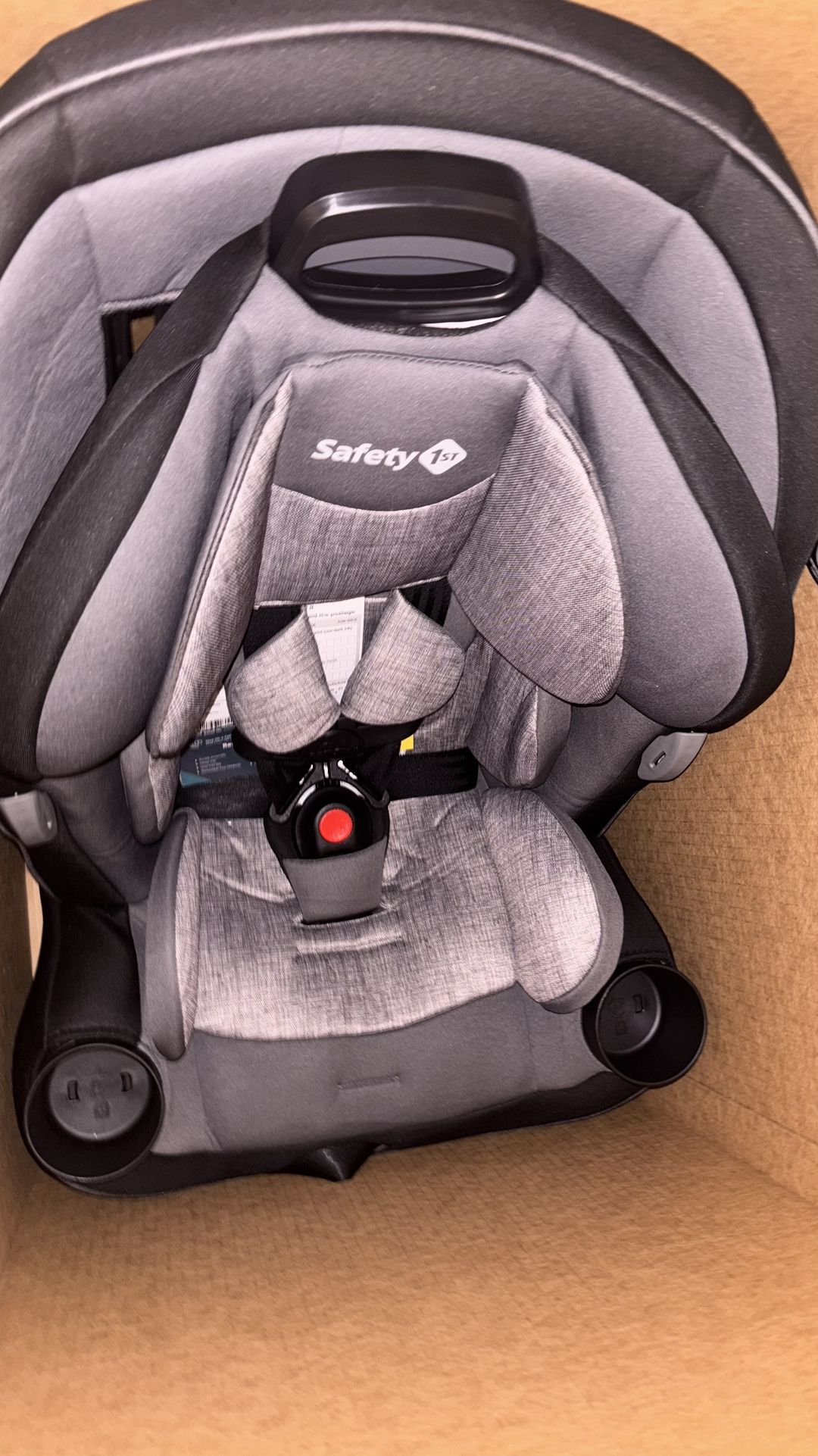 Safety 1st Grow with me 3 in 1 Car seat