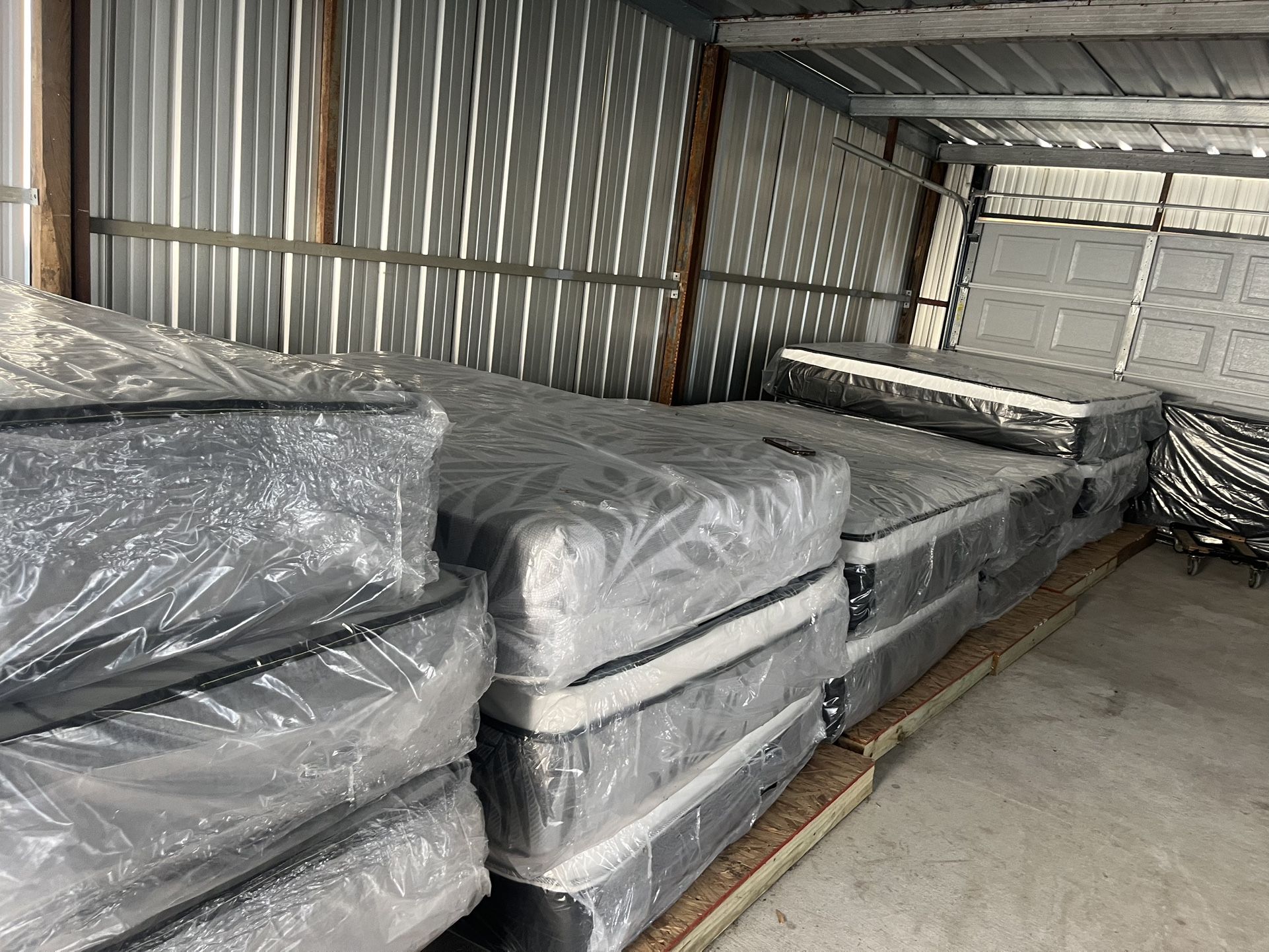 King Mattresss $ 170 Colchones En Venta