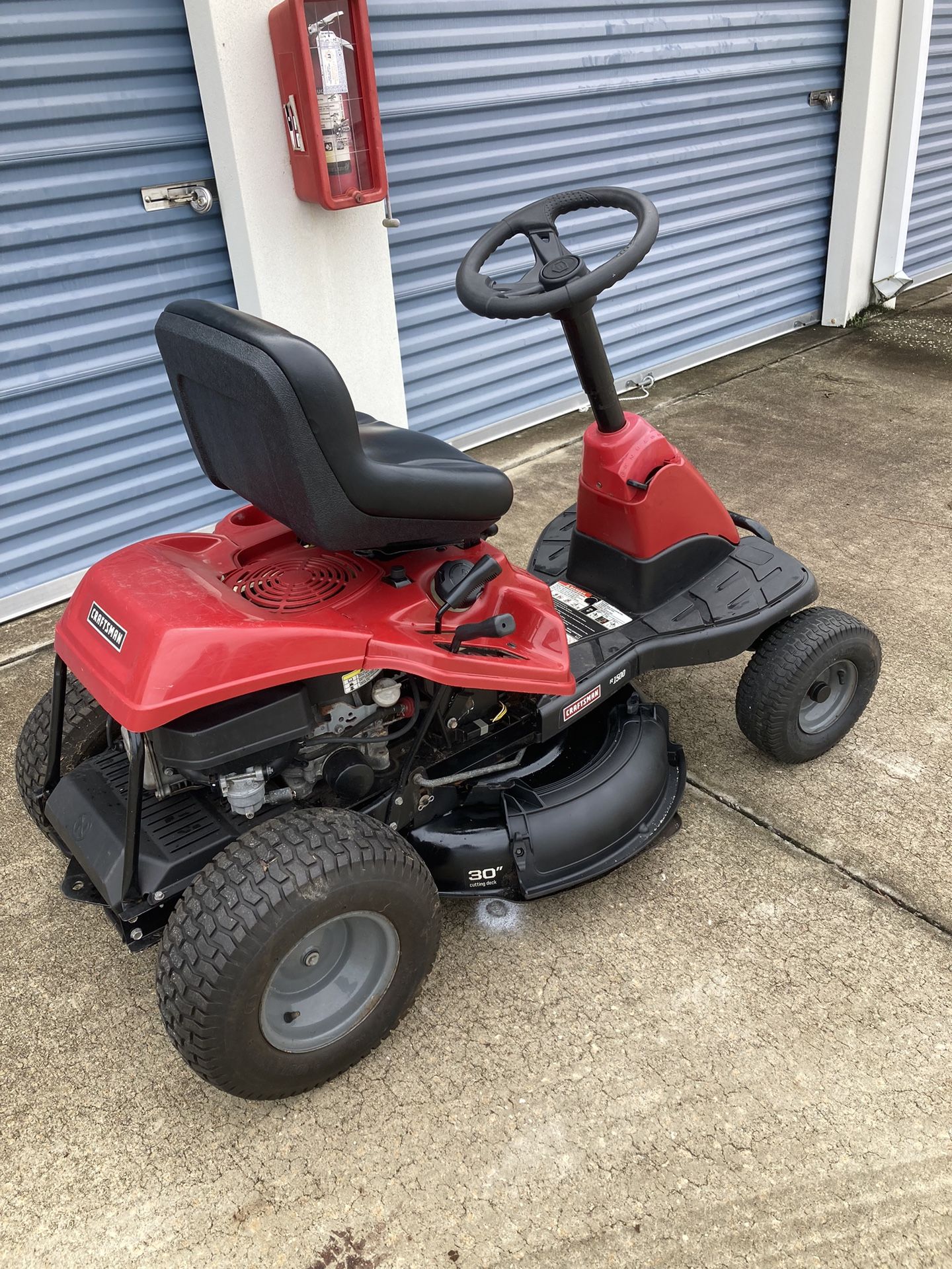 Craftsman R1500 Mulching Tractor 30 Inch Riding Lawn Mower for Sale in Oakland FL OfferUp