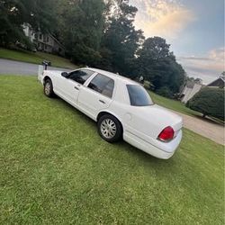 2003 Ford Crown Victoria · Sedan · Driven 170,000 miles