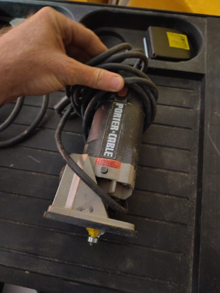 PORTER-CABLE Compact Router (Trim Trimmer) - Specialty Angled Base