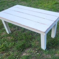 FARMHOUSE RUSTIC PRIMITIVE WOODEN COFFEE TABLE  DISTRESSED SHABBY CHIC'