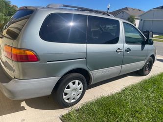 2000 Toyota Sienna