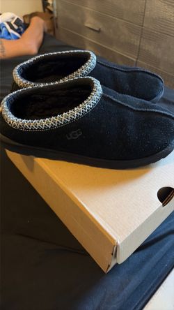 UGG