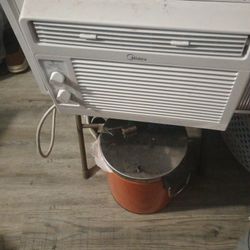 Window AC Unit Only Used A Few Months
