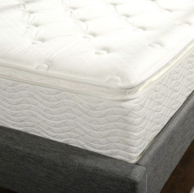 NEW 12" Pillow top king size mattress, KING pillowtop hybrid mattress 12 inch $ 250 and $50 box spring