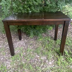 Kitchen Table / Dining Table 