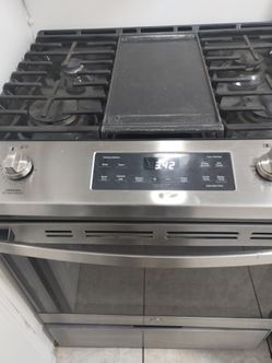 Gas range