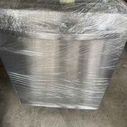 Samsung Dish washer (about 24 Inch Wide)