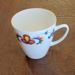 Vintage Porsgrund Norway Demitasse Tea Cup  Farmers Rose Pattern . 
Pre-owned, perfect shape, no chips or cracks. 2.75" tall. Weight 2.5oz 
plus shipp