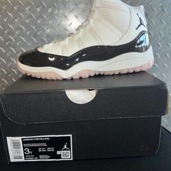 Jordan 11 Retro Size 3y 