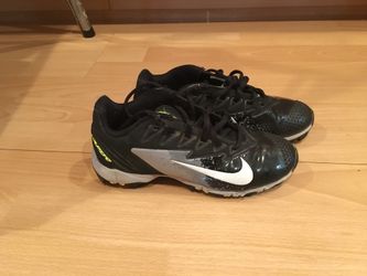 Baseball cleats size 2.5Y
