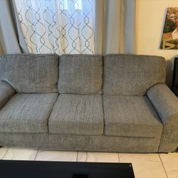 Couch Set Excellent Condition 