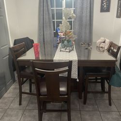 7  Piece Dining Set 