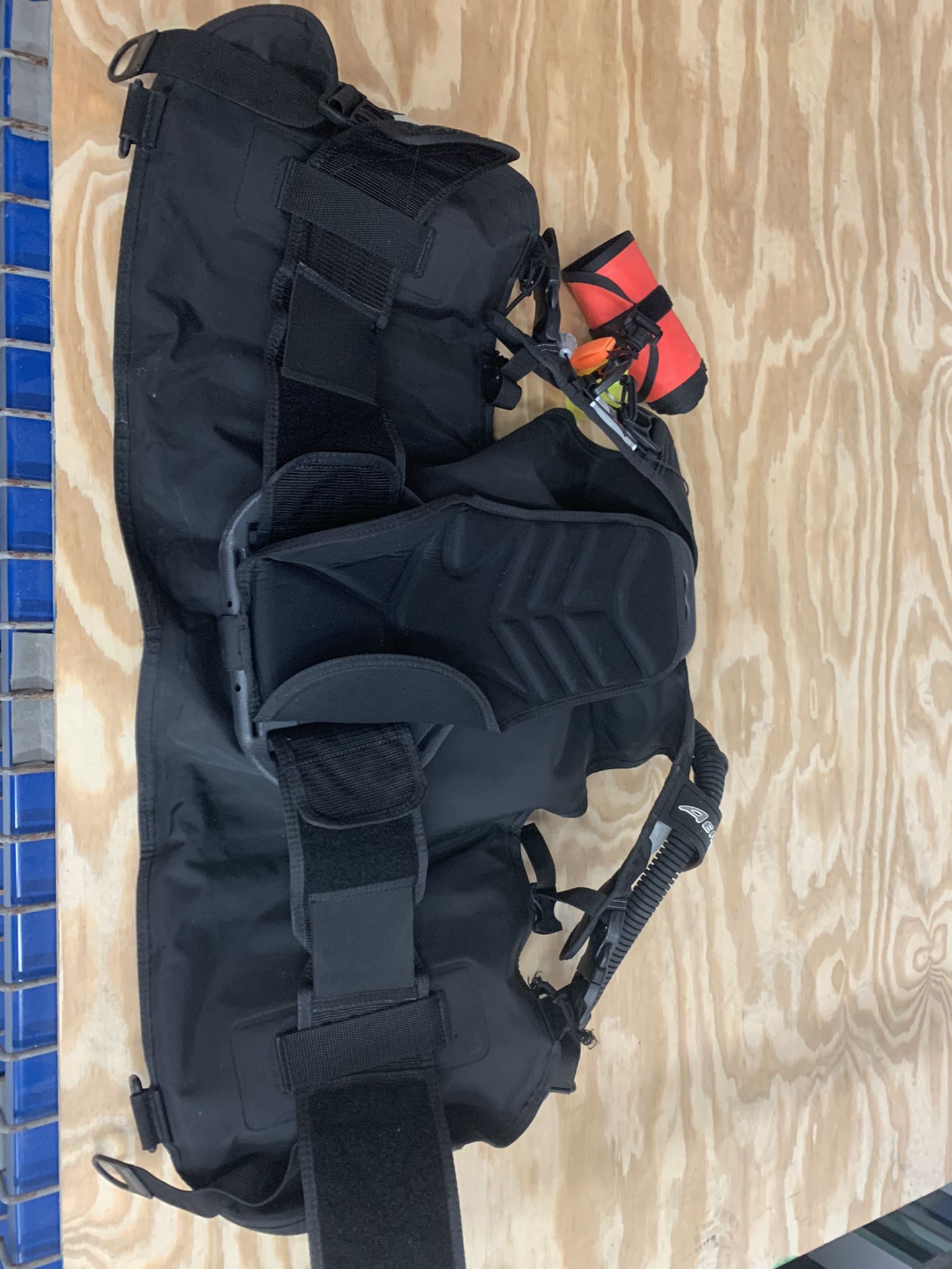 Scuba gear bcd size small - aeris ex100 for Sale in North Lauderdale ...