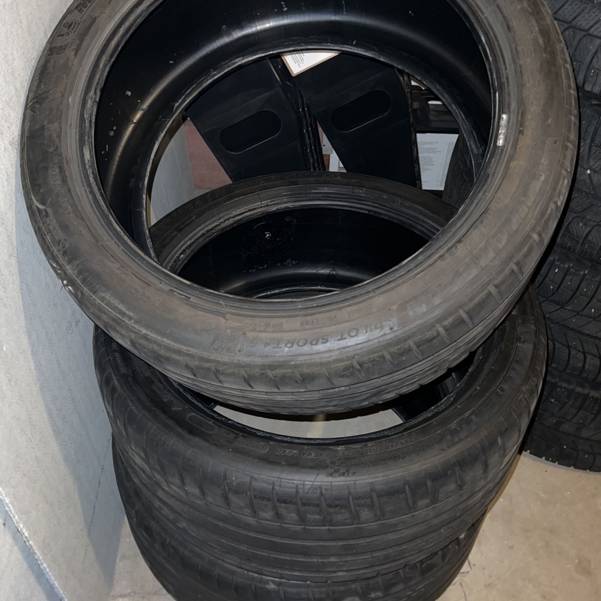 Michelin Pilot Sport 4S Tires