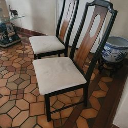 Free Vintage Asian Style Dining Chairs
