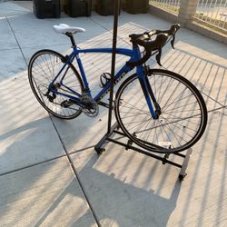 Allez Road Bike With Rack & Helmet 
