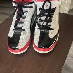 Big Kids Jordan’s Size 6Y