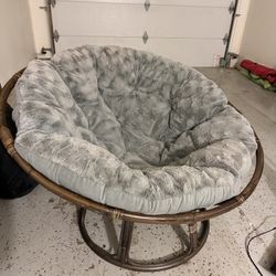 Papasan Chair With Cushion
