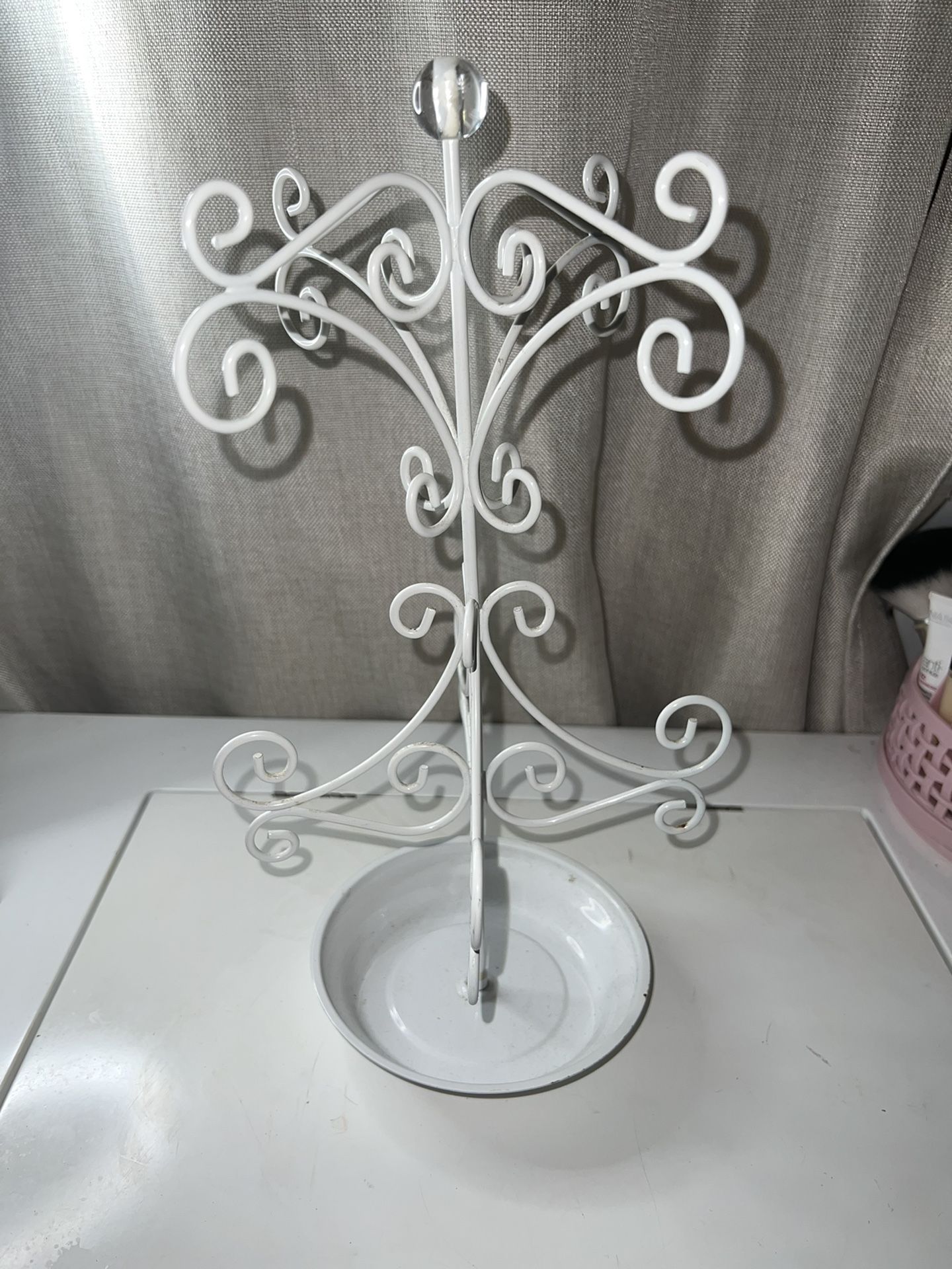 Jewelry / Necklace Holder