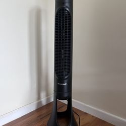 Honeywell QuietSet 8-Speed Oscillating Tower Fan Black