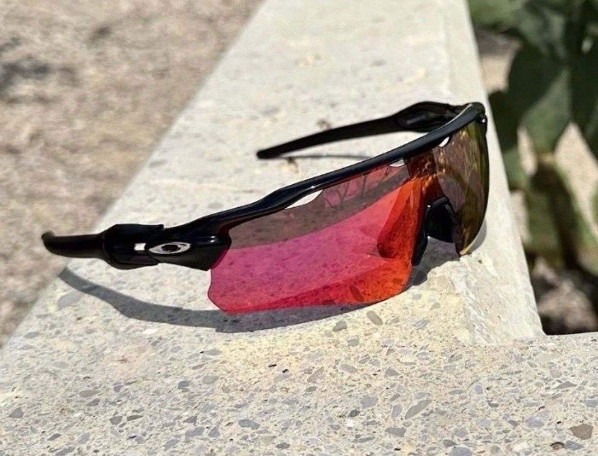 oakley sport shades