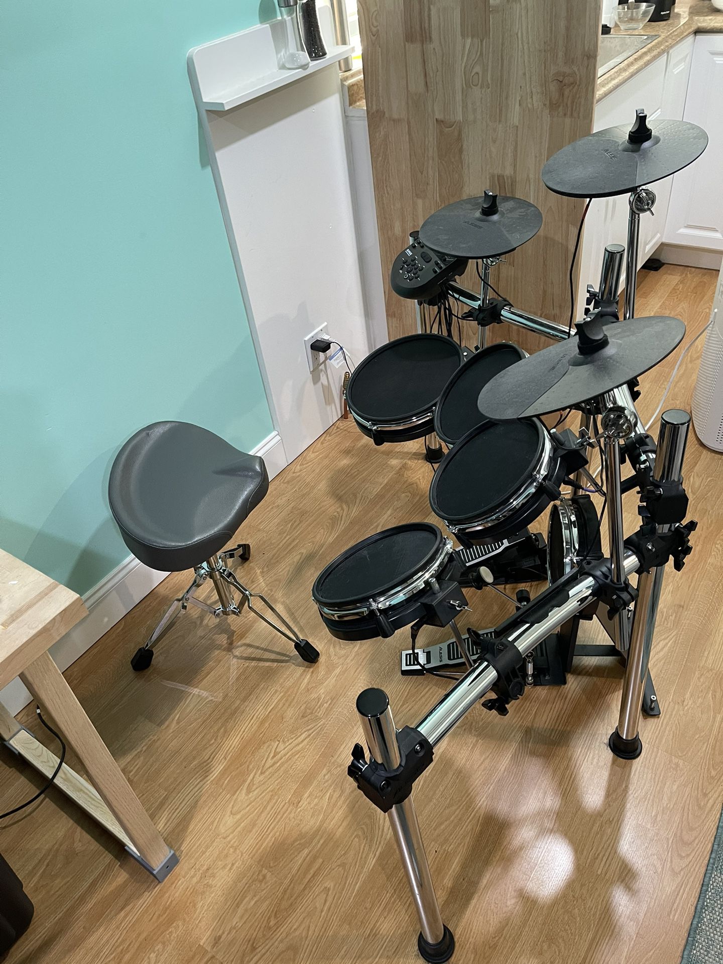 Alesis Drums Surge Mesh Kit - Includes Free Drum Seat