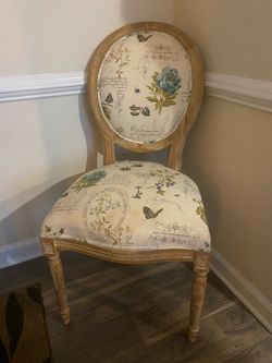 French Style Upholstered Accent Chair