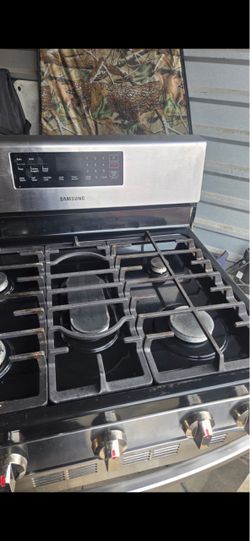 2 different stoves both for sale