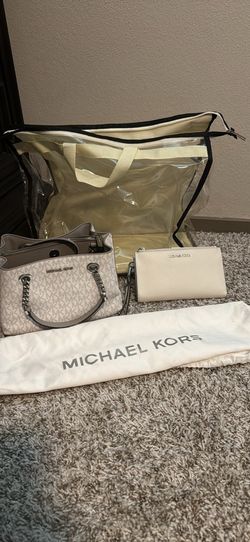 Michael Kors wallet and purse