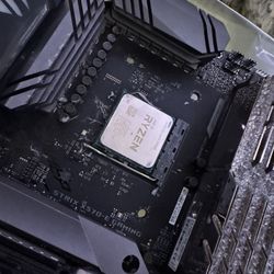 Ryzen 9 5900x Asus ROG X570E Gaming MB And 32gb 3200mhz Trident Z Royal Ram