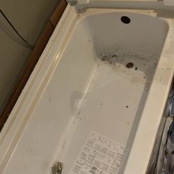 Bath tub brand new