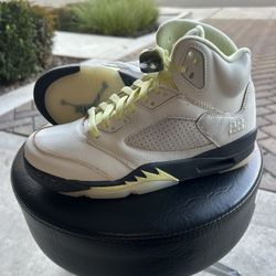 Air Jordan 5 Women sz 6.5 and 7 New