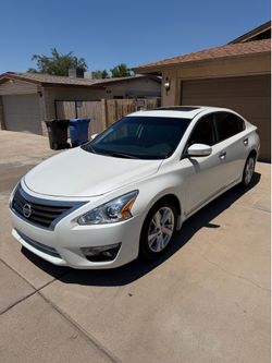 2015 Nissan Altima SV One Owner