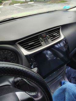 Nissan sentra Radio w/ android auto