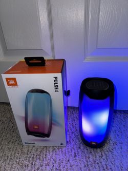 JBL Pulse 4 Portable Bluetooth Speaker - Black New, Open Box.