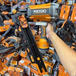 Ridgid Pneumatic 21° framing nailer