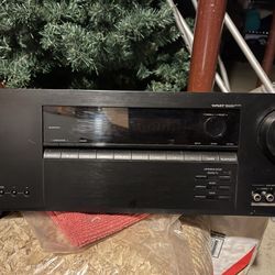 Like New Onkyo A/V Receiver & Remote! Bluetooth, UHD, 4k, Gaming, Theater