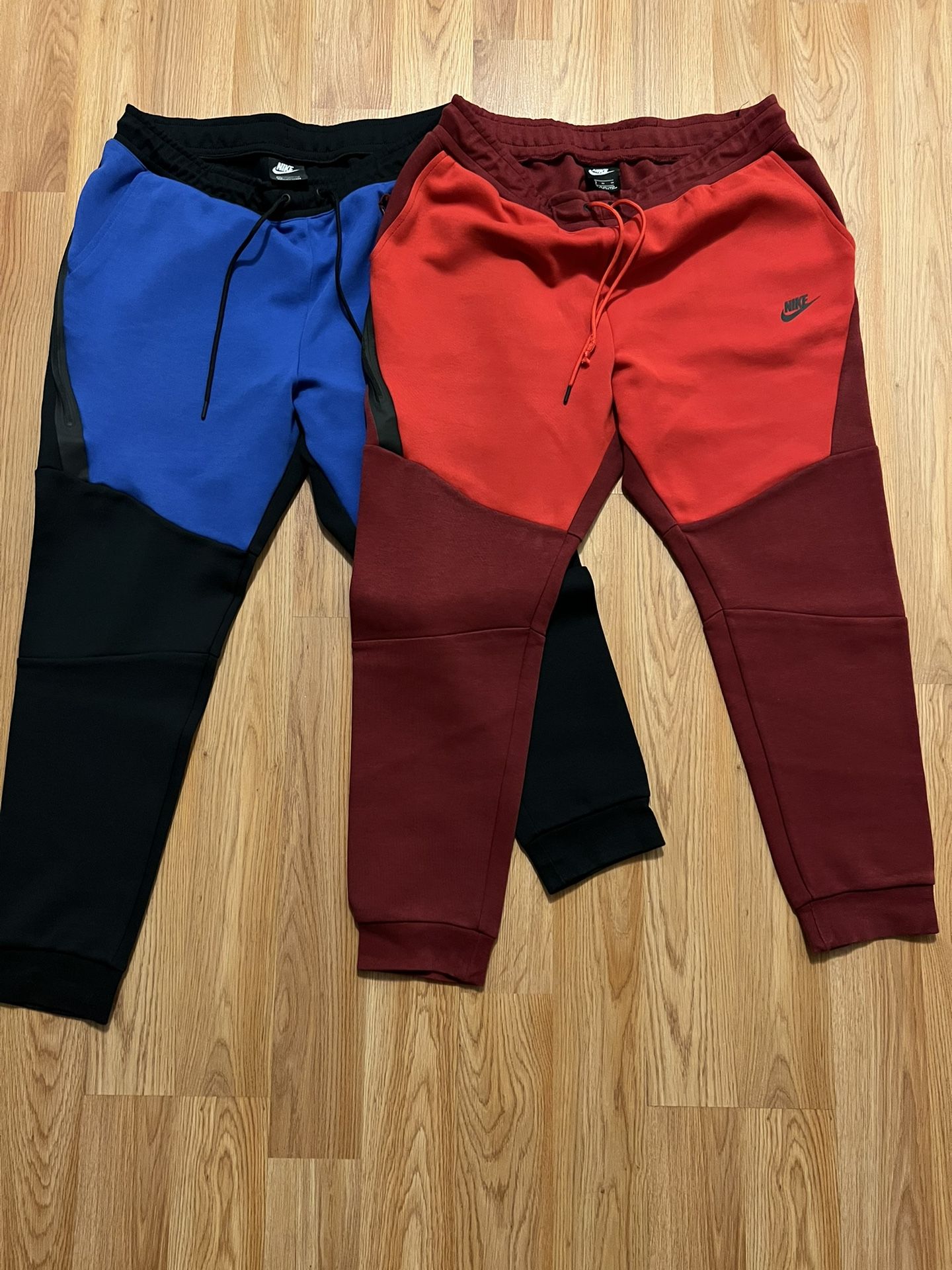 Nike Tech Fleece Sweatpants Both Extra Large