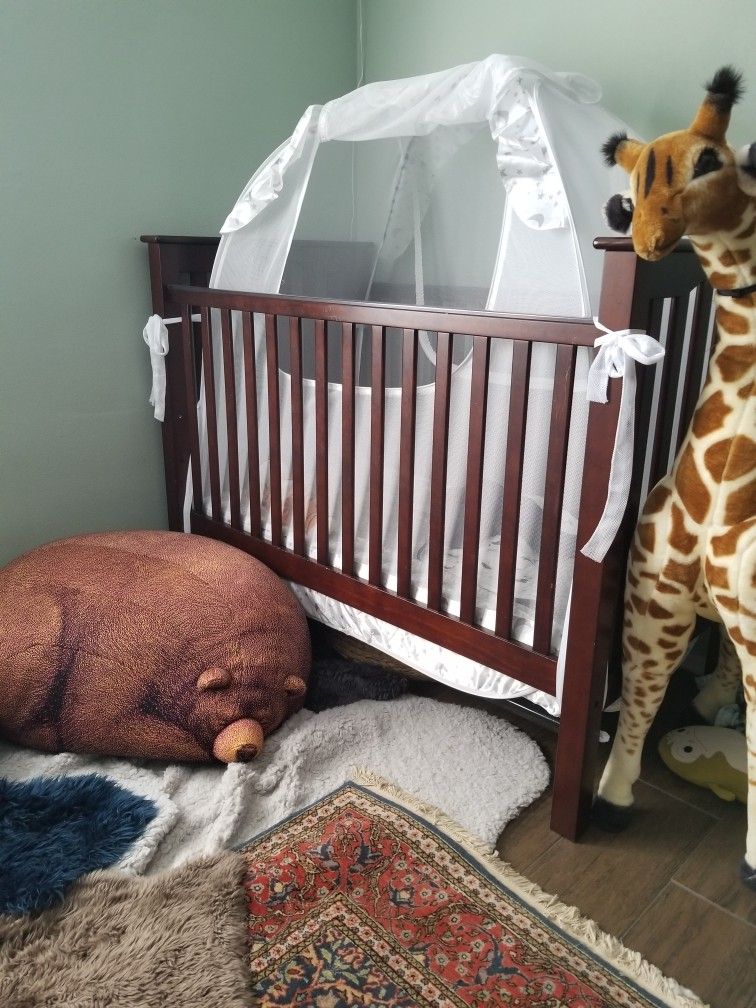 Kendall low profile hot sale crib reviews