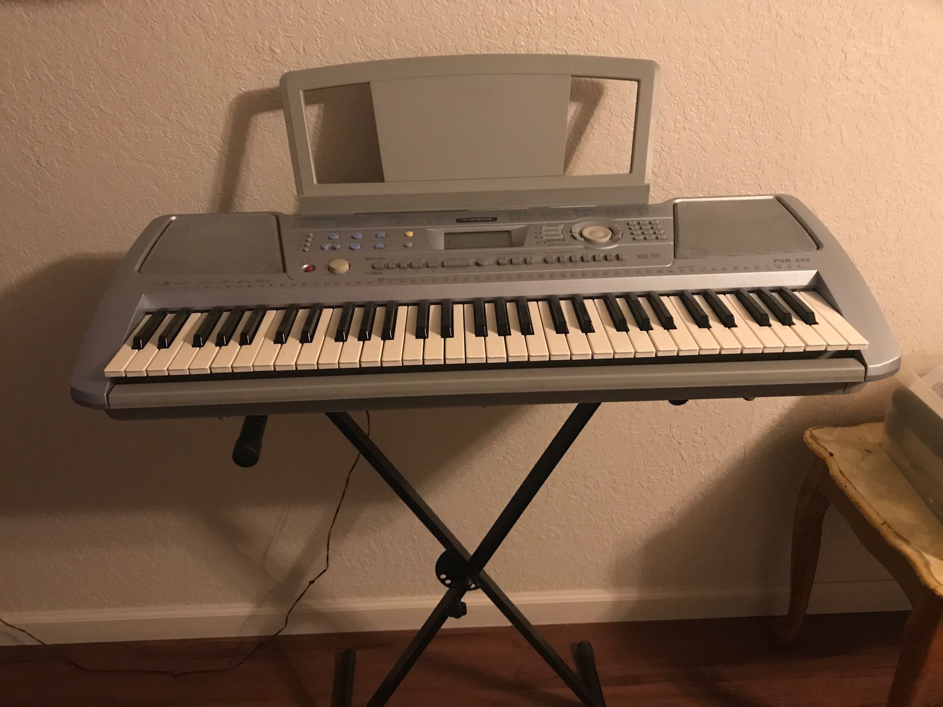 Yamaha keyboard PSR-292 Excellent