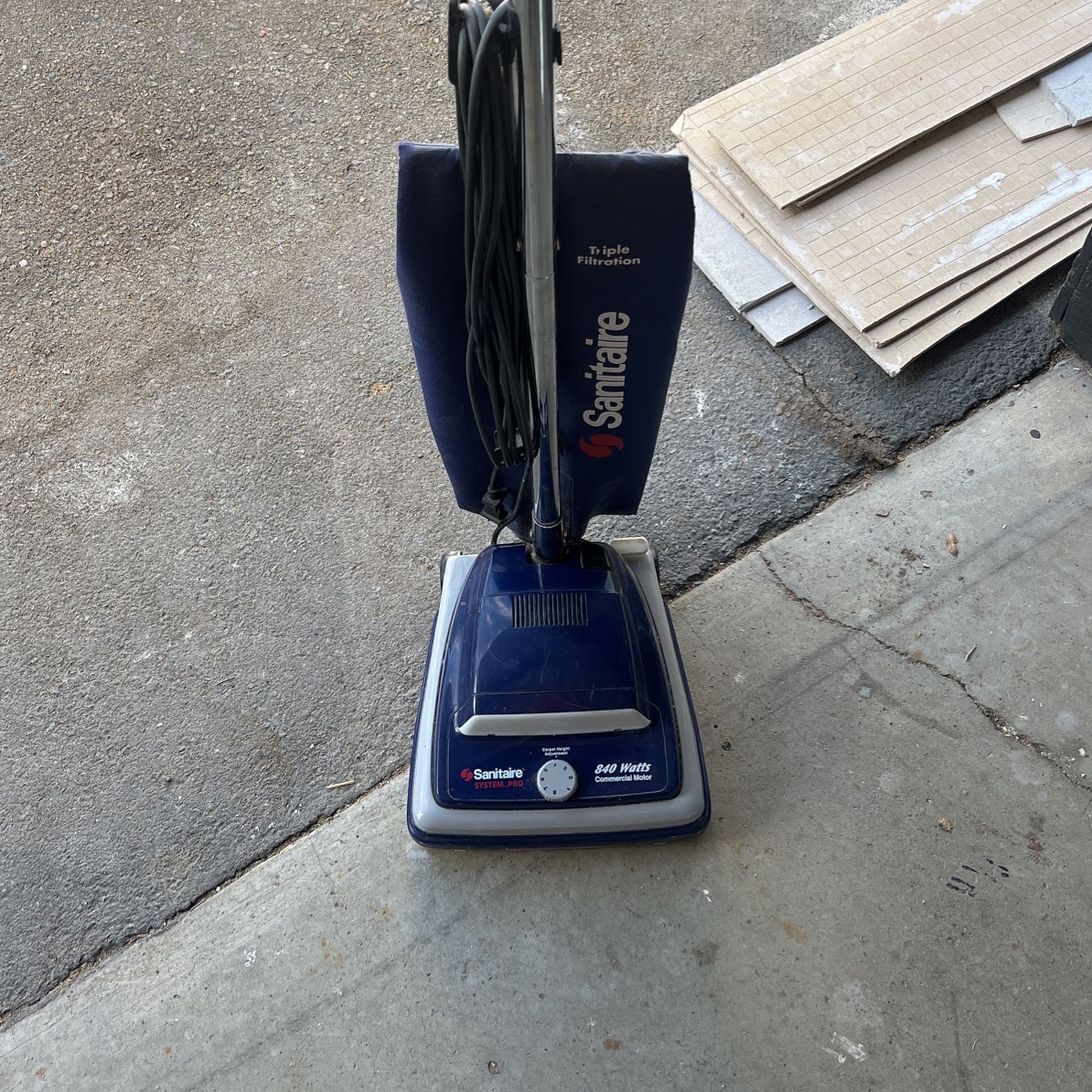 Sanitaire Commercial Vacuum