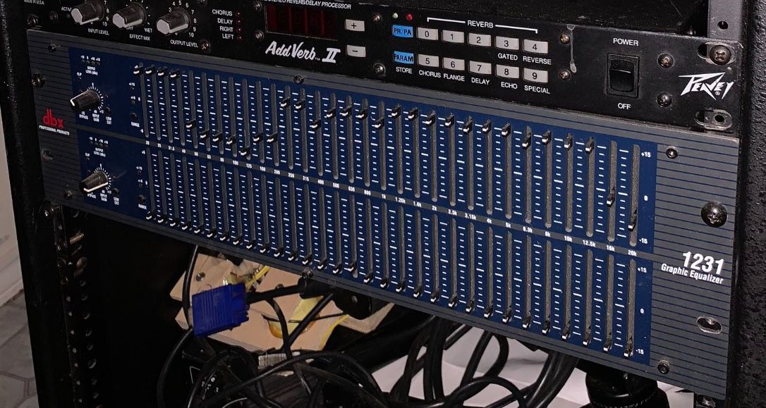 DBX 1231 EQUALIZER