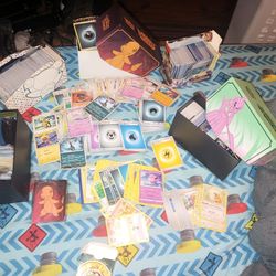 Pokemon TCG Collection Obsidian Flames, Paradox Rift, Scarlet N Violet 151 Bunch Of Card Sleeves. Good Condition 