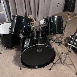 Drum Set- Great For Beginners 